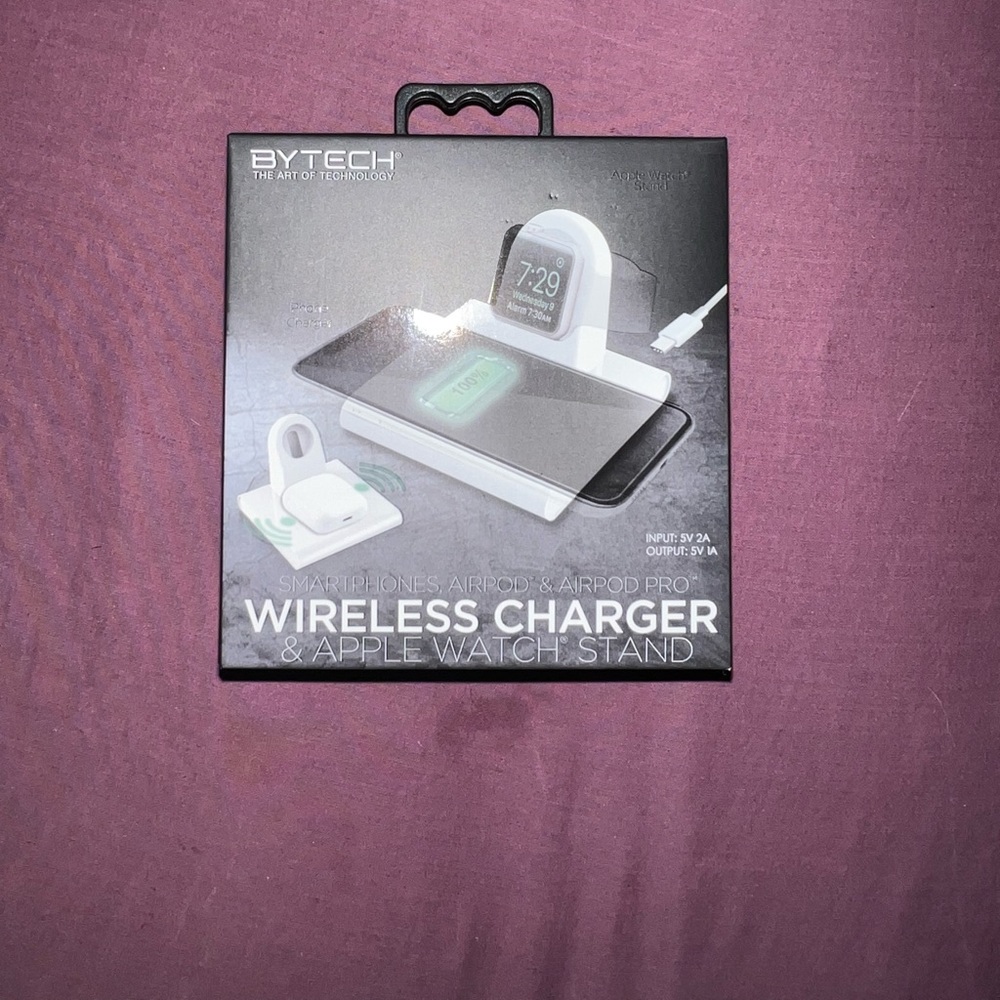 Brand new Charging station for IPhone and AirPods